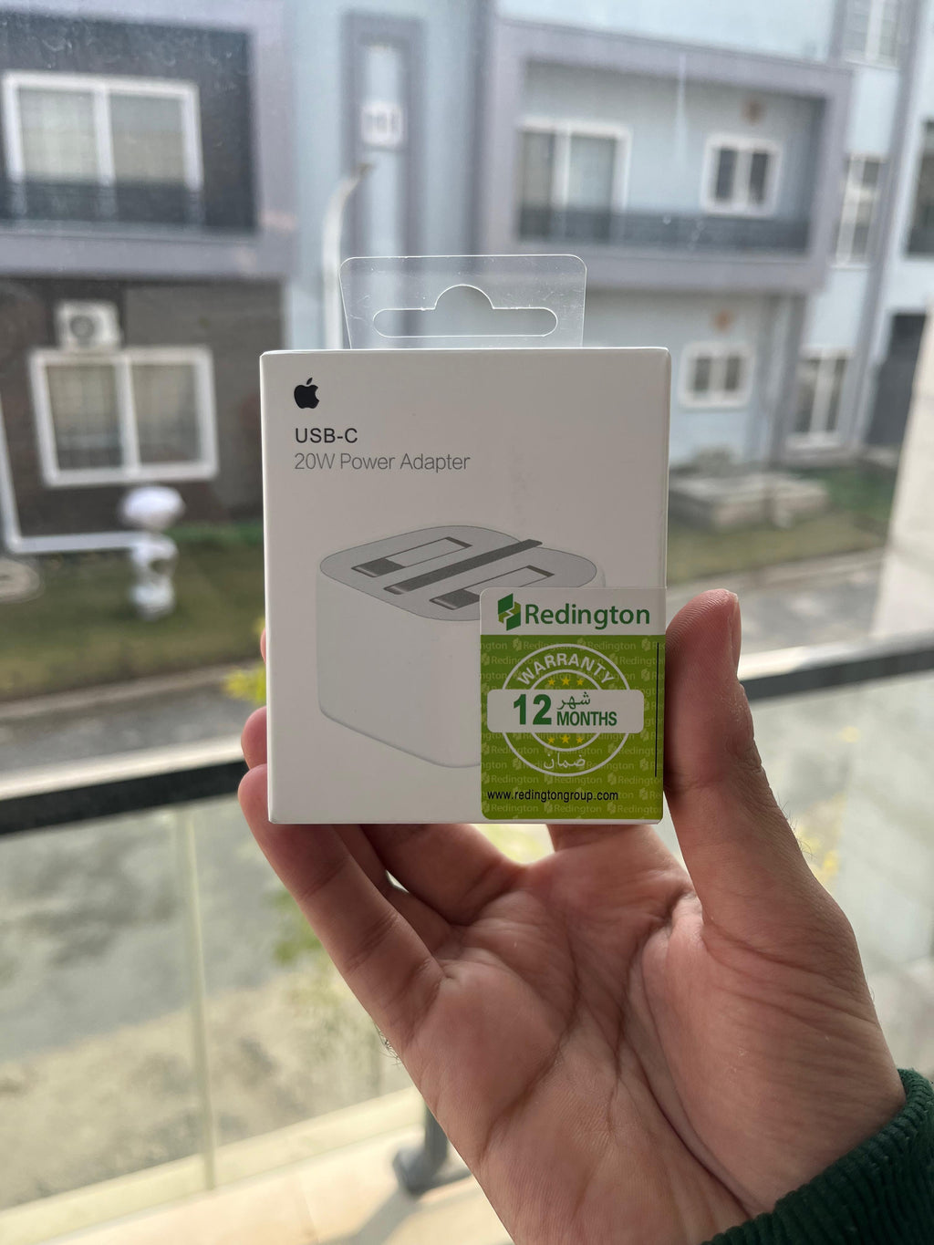 Apple 20W USB-C fast charger – product image