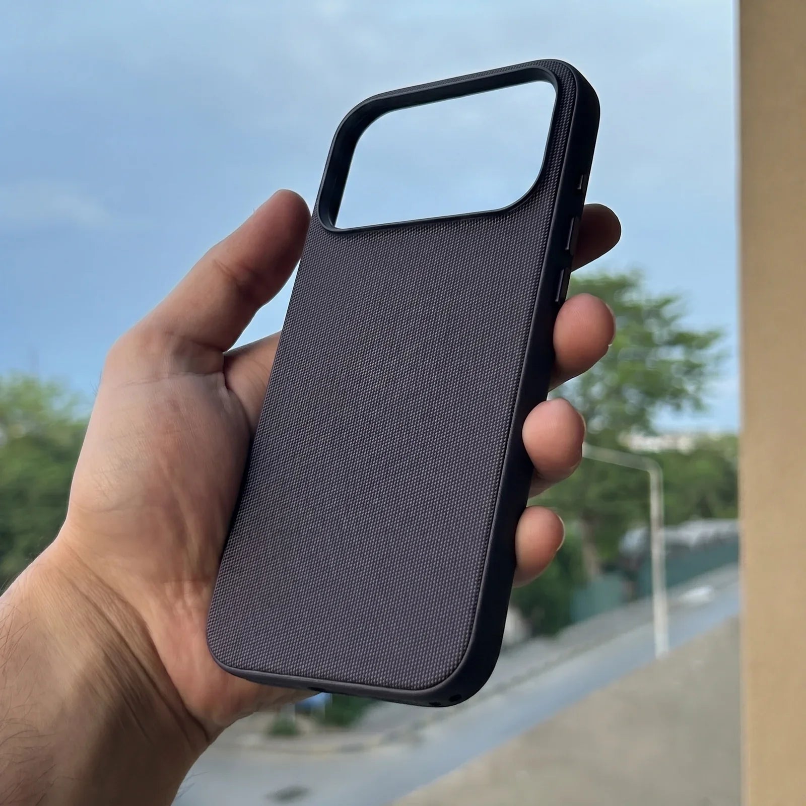 Apple TechWoven Case with Camera Control