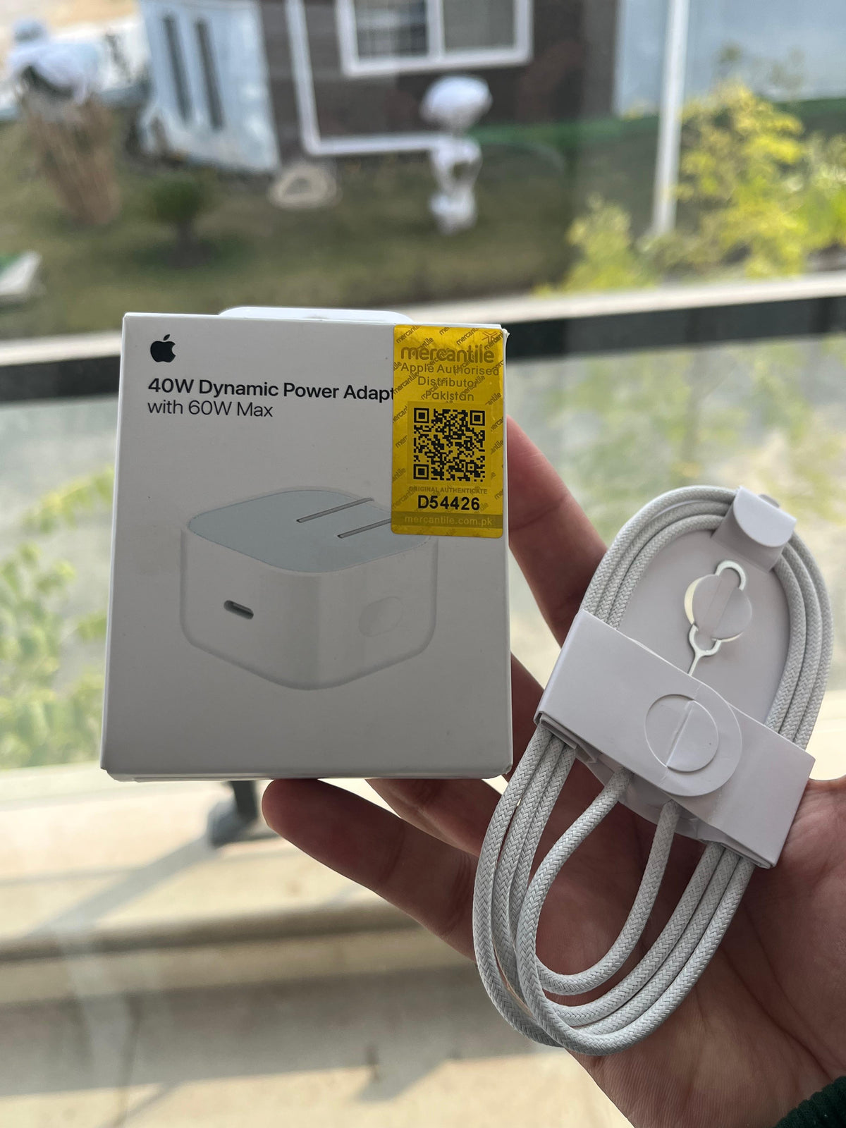 Apple 40W Dynamic Power Adapter with 60W Max – product image