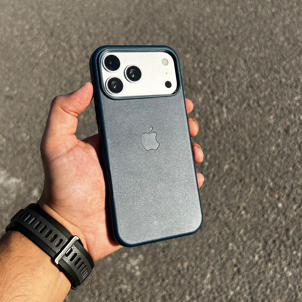 Apple Leather Case with MagSafe for iPhone