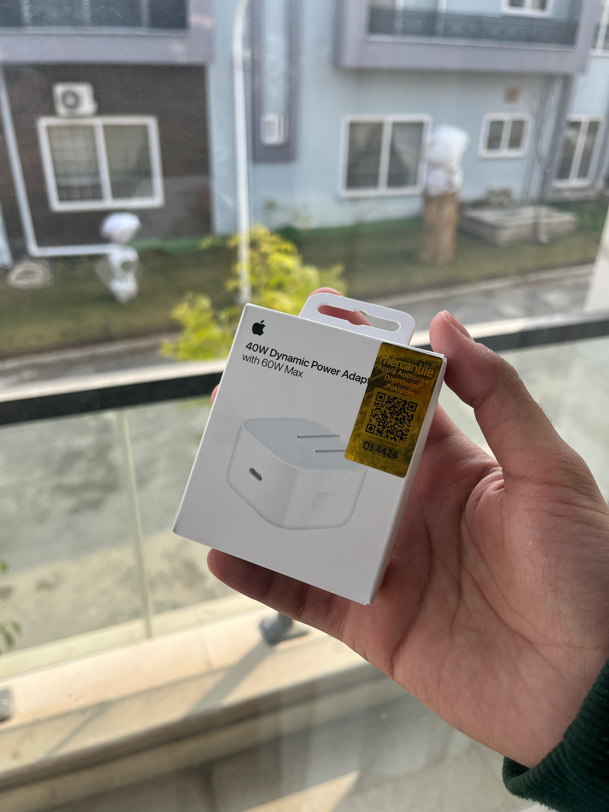 Apple 40W Dynamic Power Adapter with 60W Max – product image