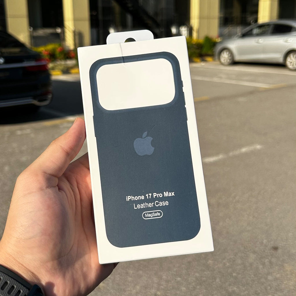 Apple Leather Case with MagSafe for iPhone