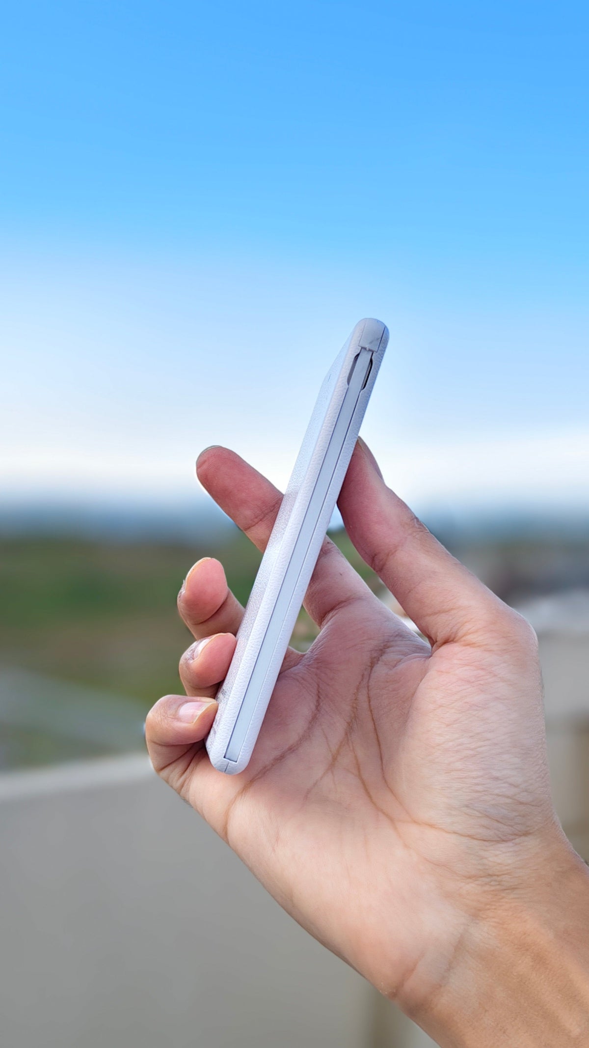 Ultra slim 3-in-1 power bank – product image