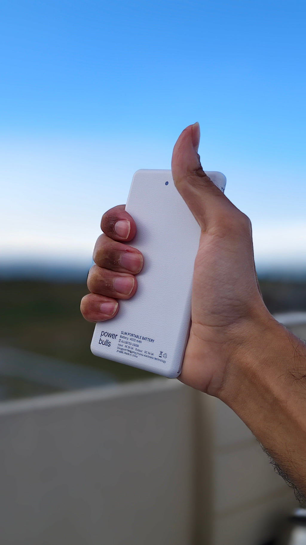 Ultra slim 3-in-1 power bank – product image