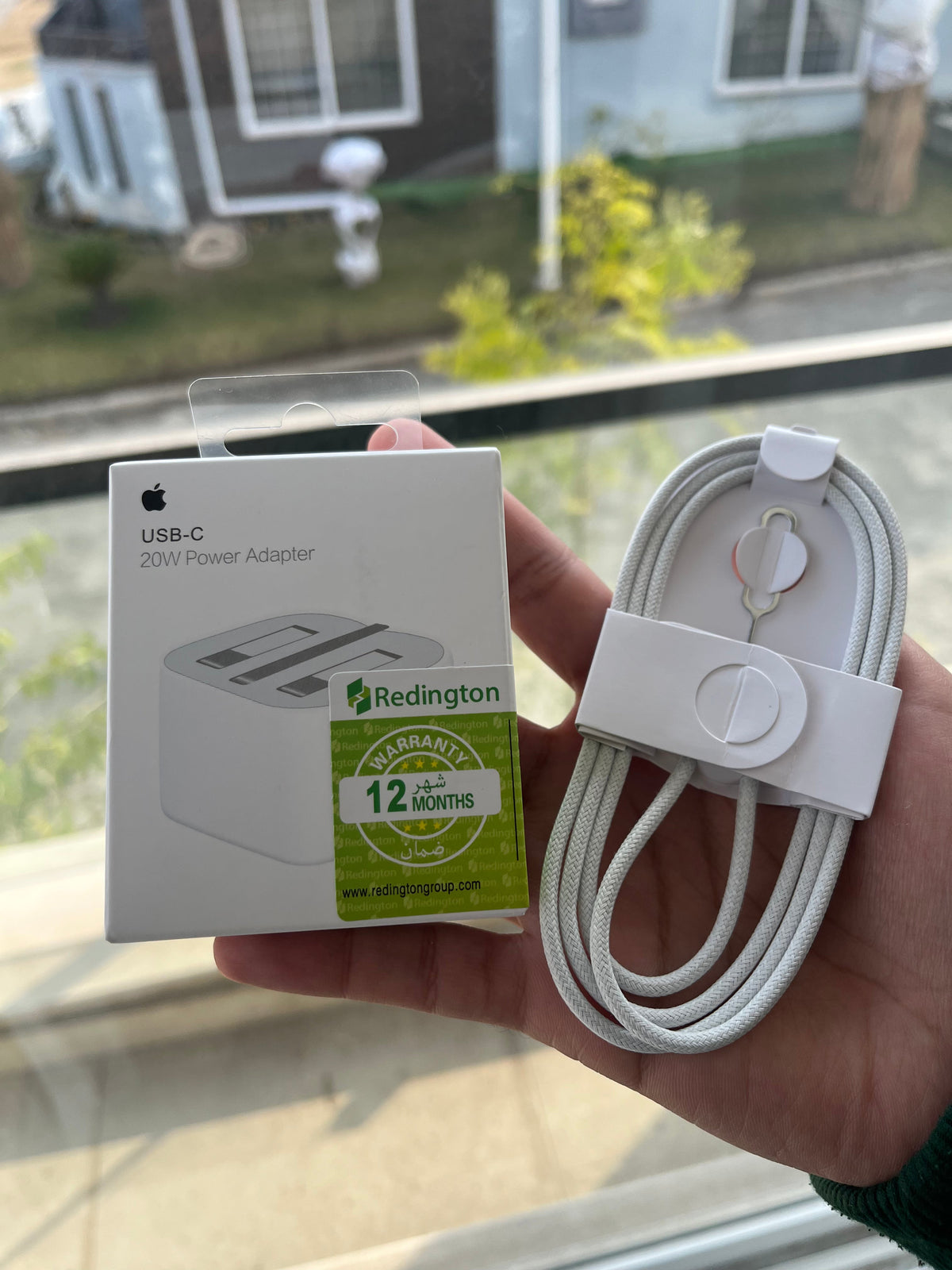 Apple 20W USB-C fast charger – product image