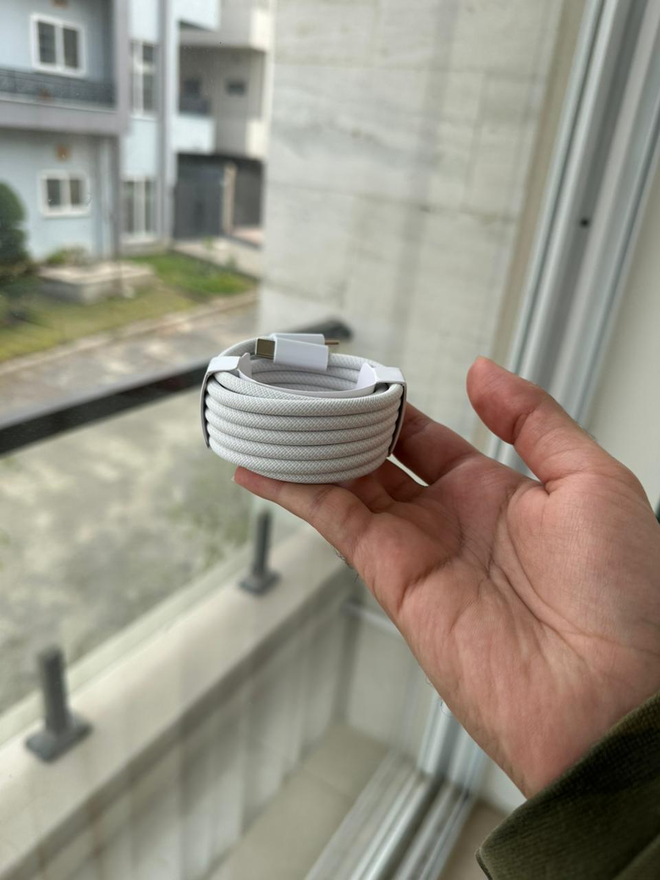 Apple USB-C to USB-C cable 2m 240W – product image